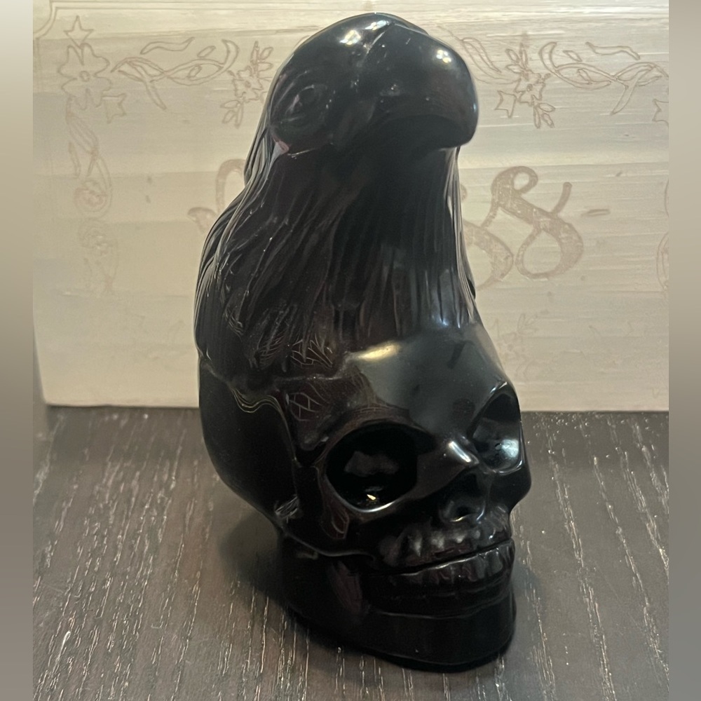 Black Obsidian Raven Skull - Picture 2 of 3